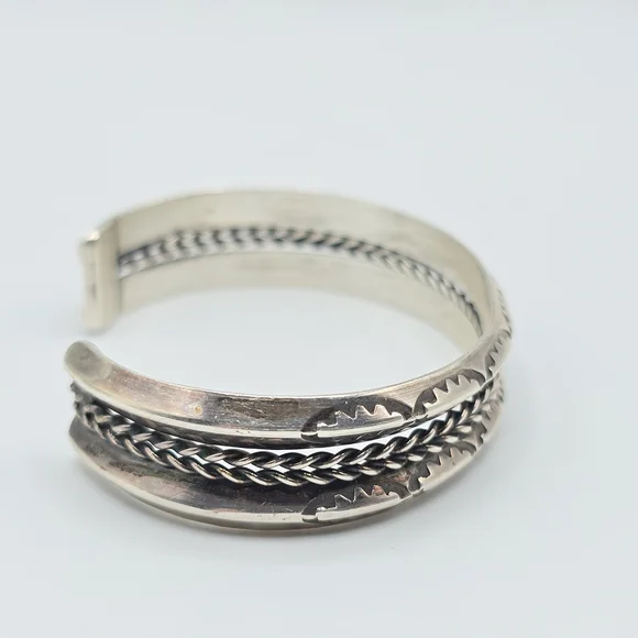 VTG Solid Sterling Silver Southwestern Stamped Cuff Bracelet Twisted Cable, 27g - Picture 4 of 13